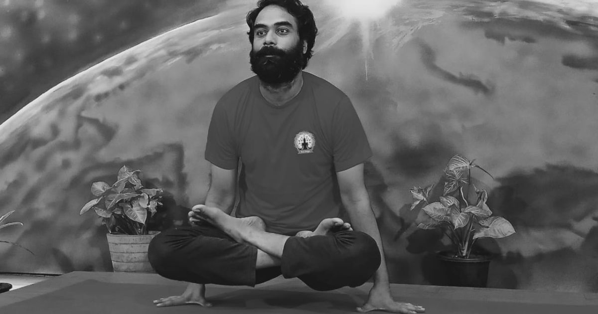What Is Sri Sri Yoga — Lineage, Tradition and What Sets It Apart