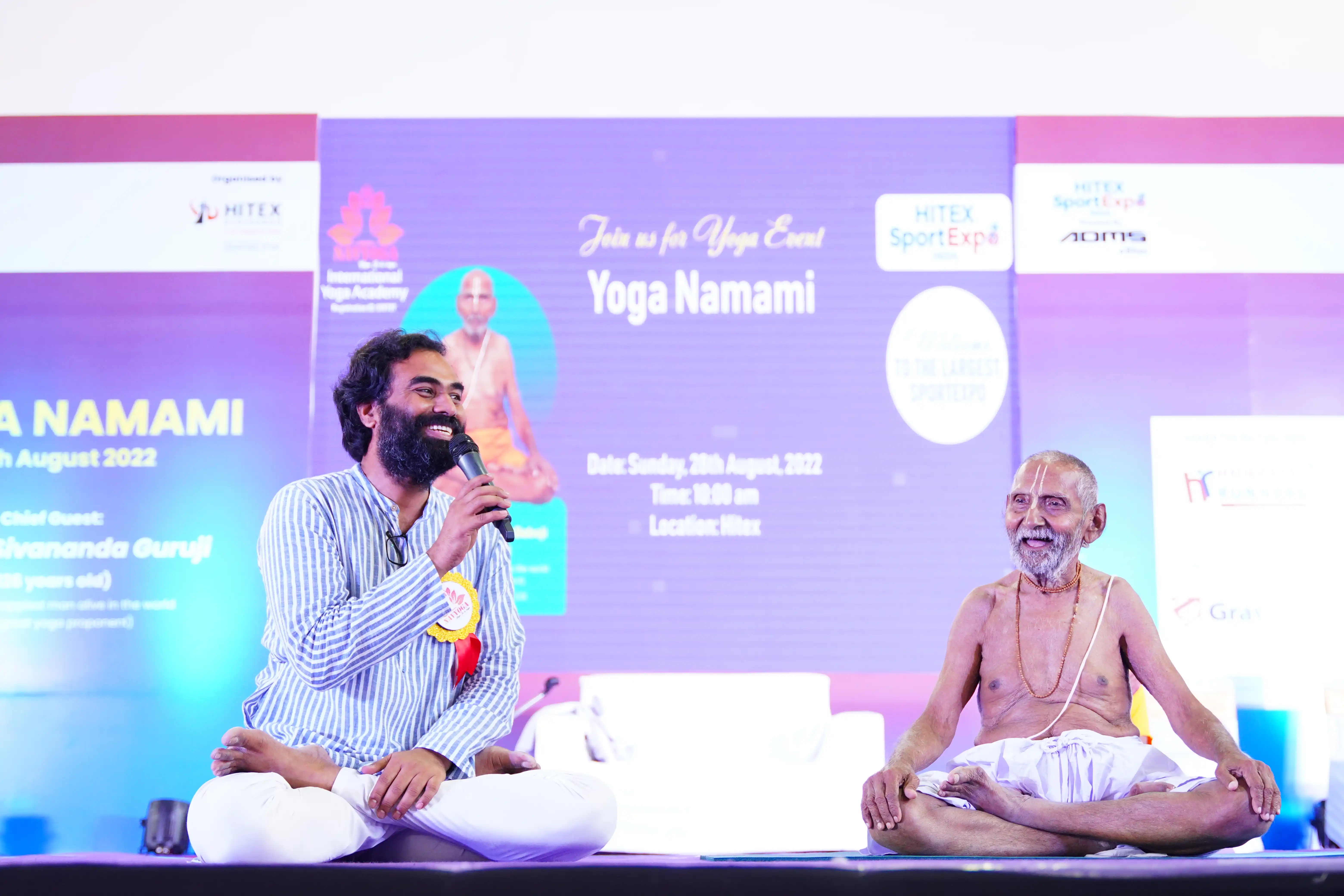 Navyoga Workshops — group yoga even at Hitex Yoga Namami 2.0